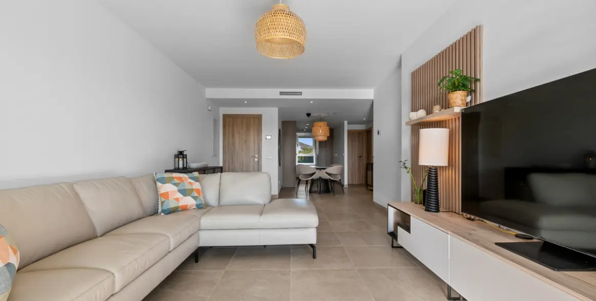 Sale of ground floor apartment in Estepona 17