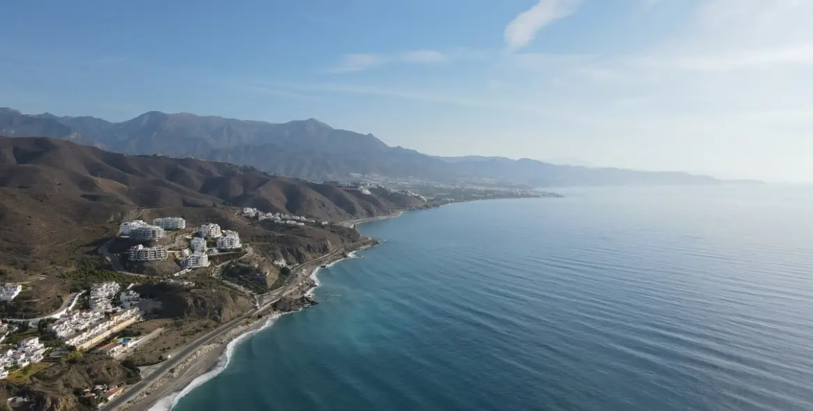 Sale of residential plot in Torrox 2