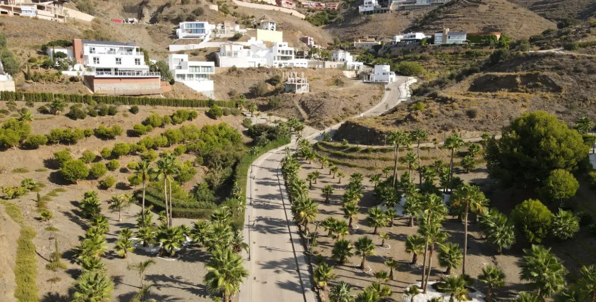 Sale of residential plot in Torrox 5