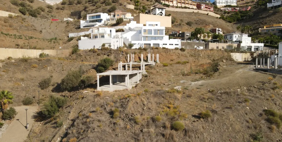 Sale of residential plot in Torrox 7