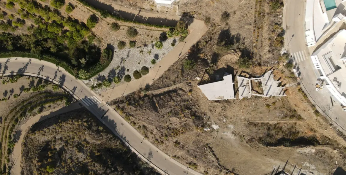 Sale of residential plot in Torrox 13