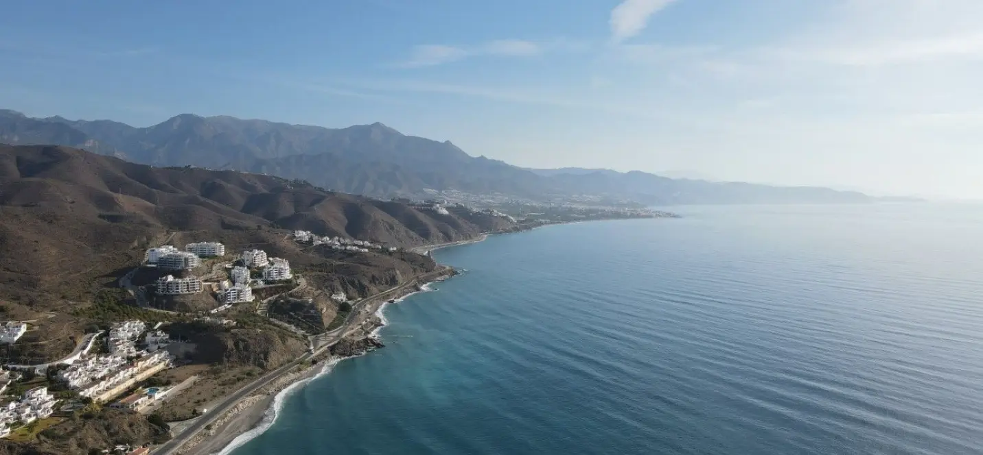 Sale of residential plot in Torrox 1