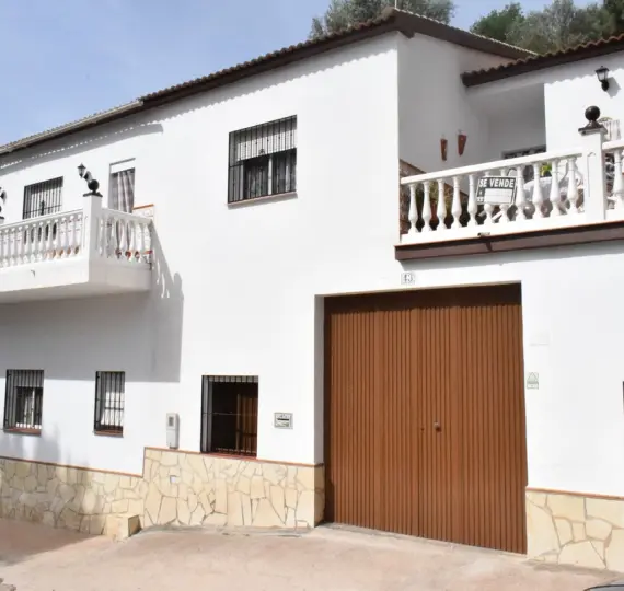 Sale of detached villa in La Viñuela