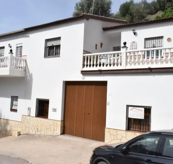 Sale of detached villa in La Viñuela