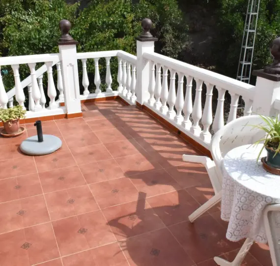 Sale of detached villa in La Viñuela