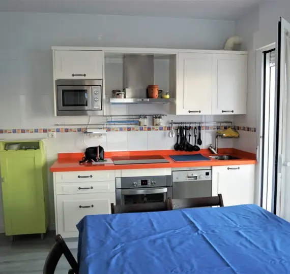 Middle floor apartment R3979039