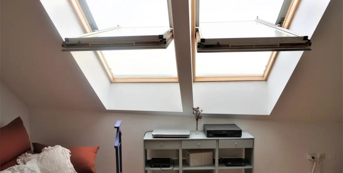 Sale of middle floor apartment in Caleta de Vélez 18