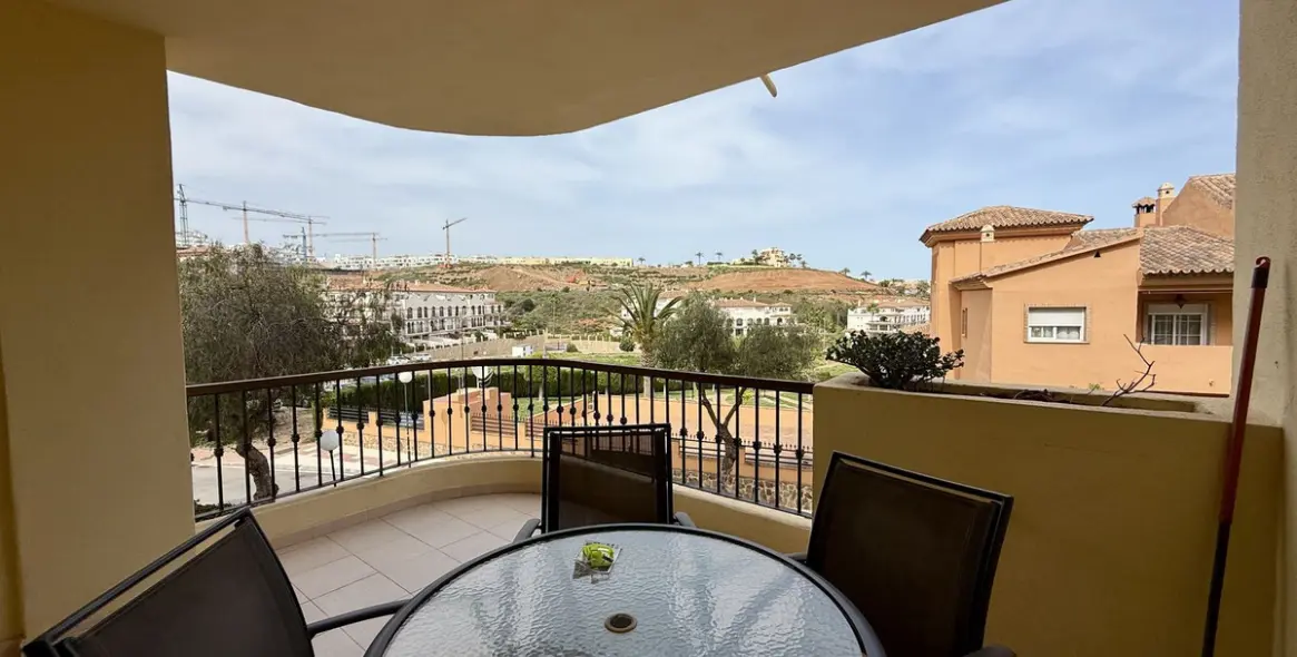 Продажа апартаментов на среднем этаже в La Cala 5