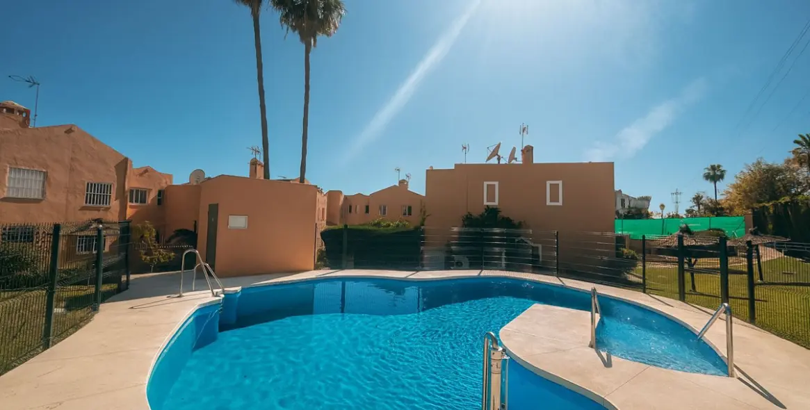 Sale of townhouse in Diana Park 1