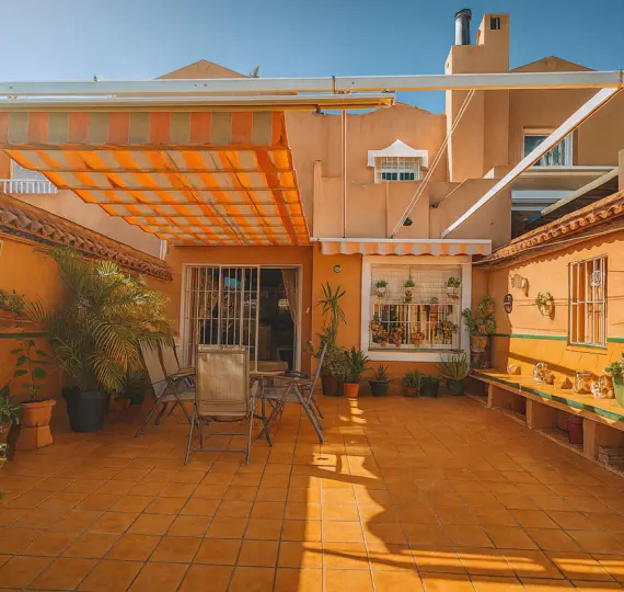 Sale of townhouse in Diana Park