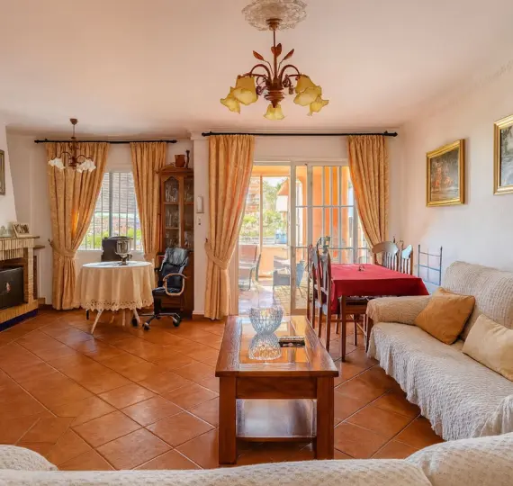 Sale of townhouse in Diana Park