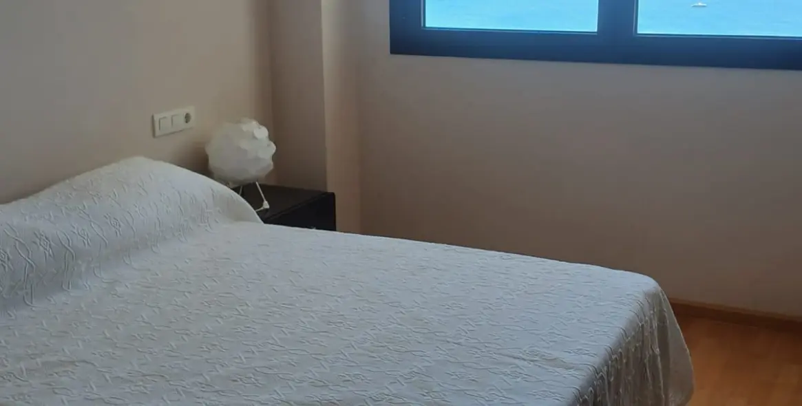 Sale of middle floor apartment in Estepona 13