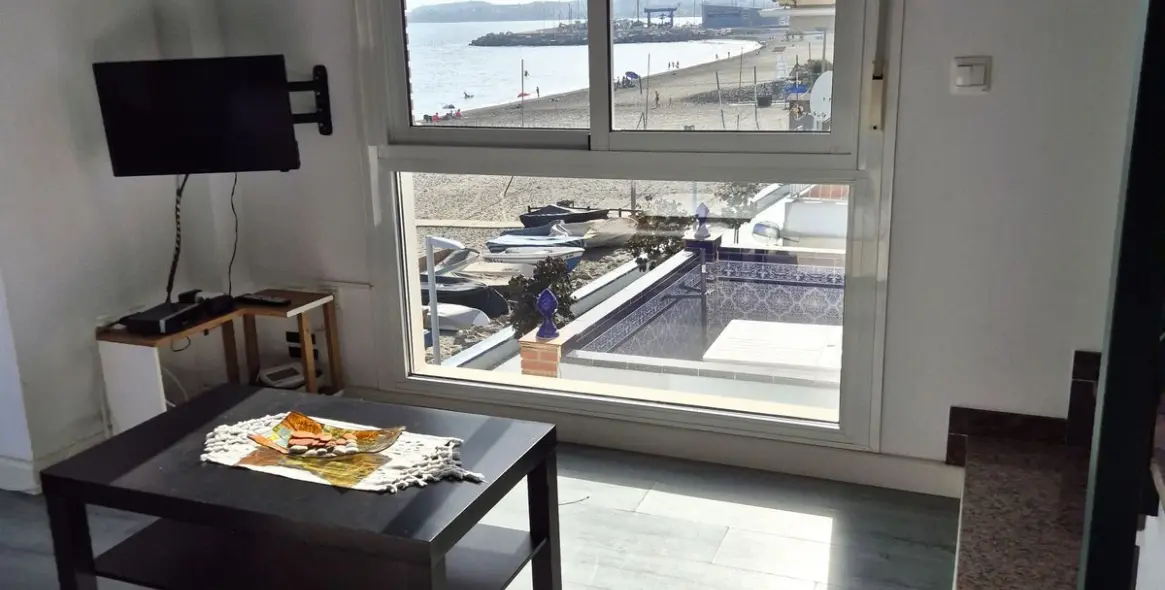 Продажа двухуровневых апартаментов в Algarrobo Costa 17