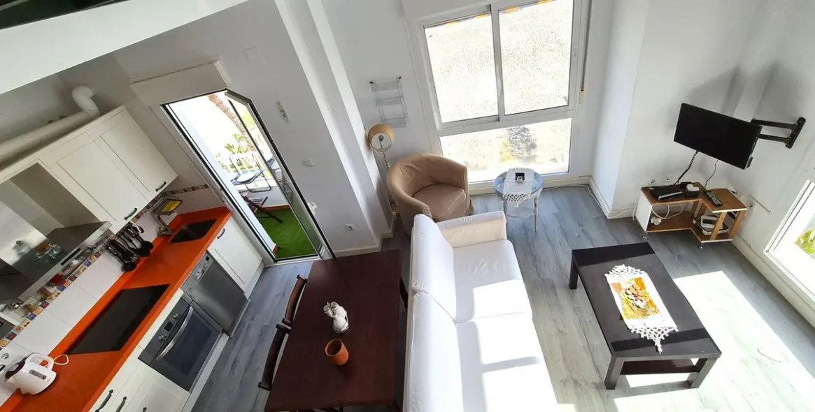 Продажа двухуровневых апартаментов в Algarrobo Costa 20