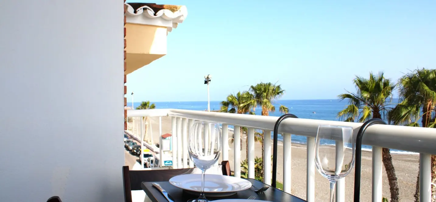 Продажа двухуровневых апартаментов в Algarrobo Costa 0