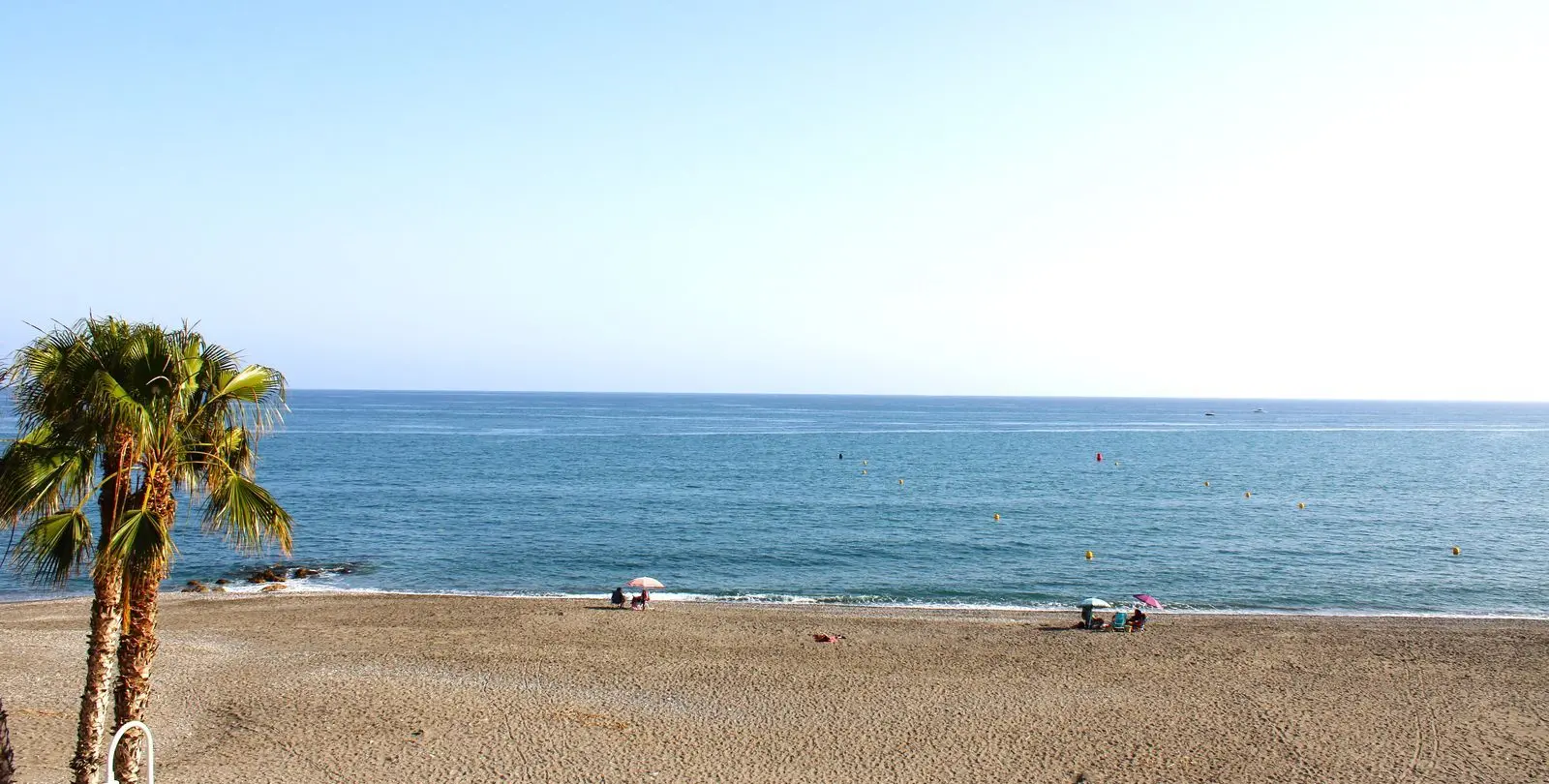 Продажа двухуровневых апартаментов в Algarrobo Costa 7