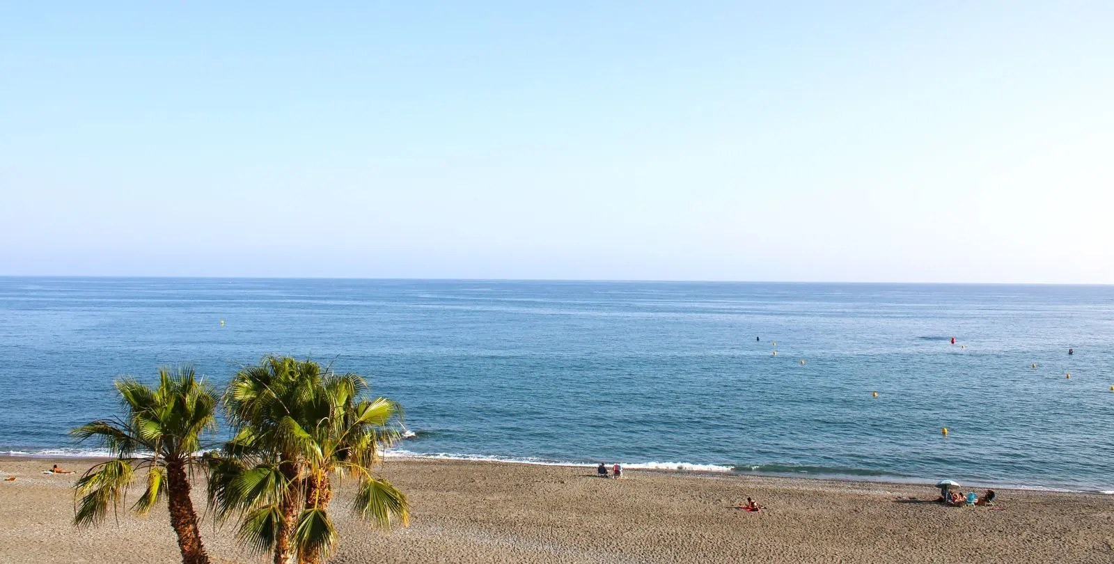 Продажа двухуровневых апартаментов в Algarrobo Costa 28