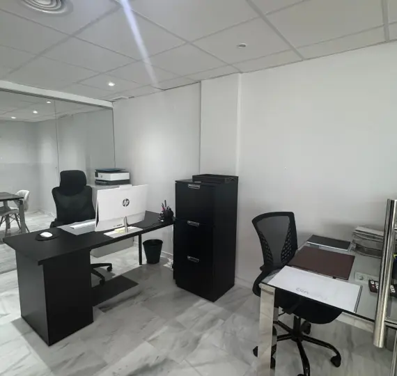 Long-term rent of office in Nueva Andalucía