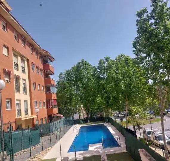 Sale of middle floor apartment in Marbella