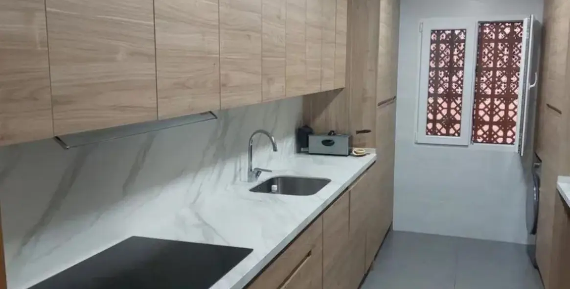 Sale of middle floor apartment in Marbella 2