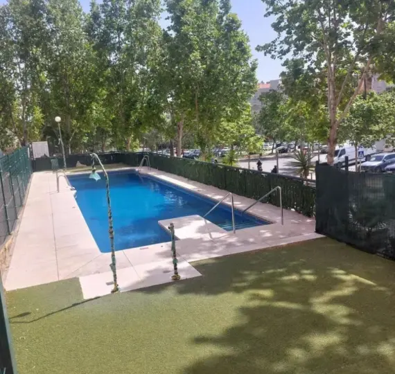 Sale of middle floor apartment in Marbella