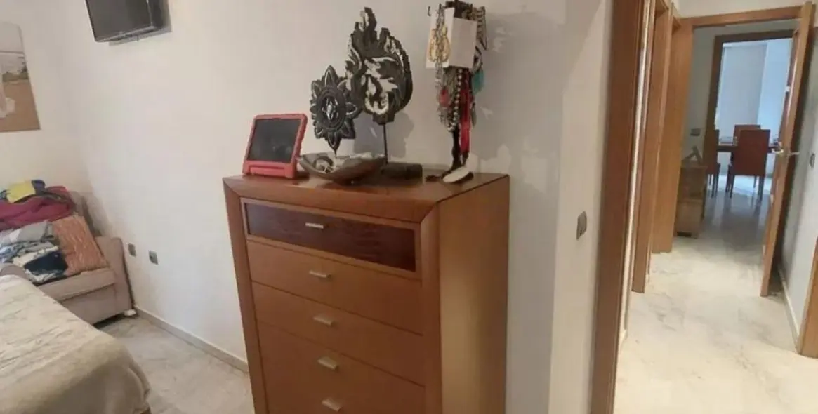 Sale of middle floor apartment in Marbella 15