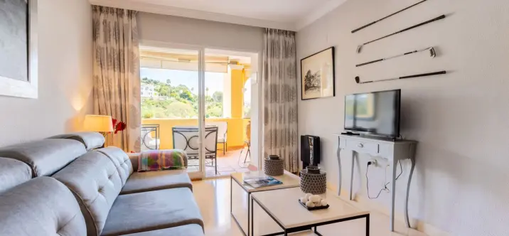 Sale of middle floor apartment in La Quinta 3