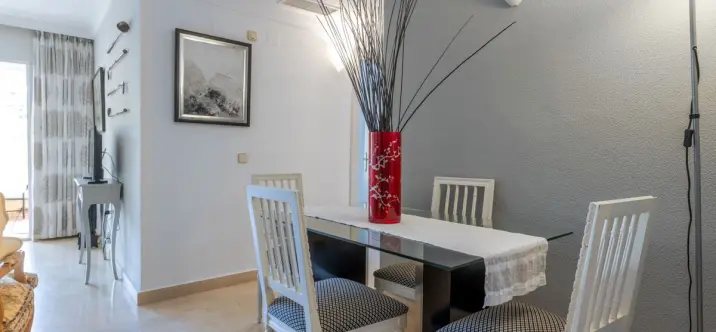 Sale of middle floor apartment in La Quinta 4