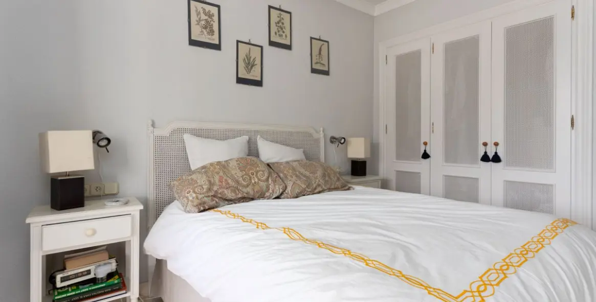 Sale of middle floor apartment in La Quinta 12