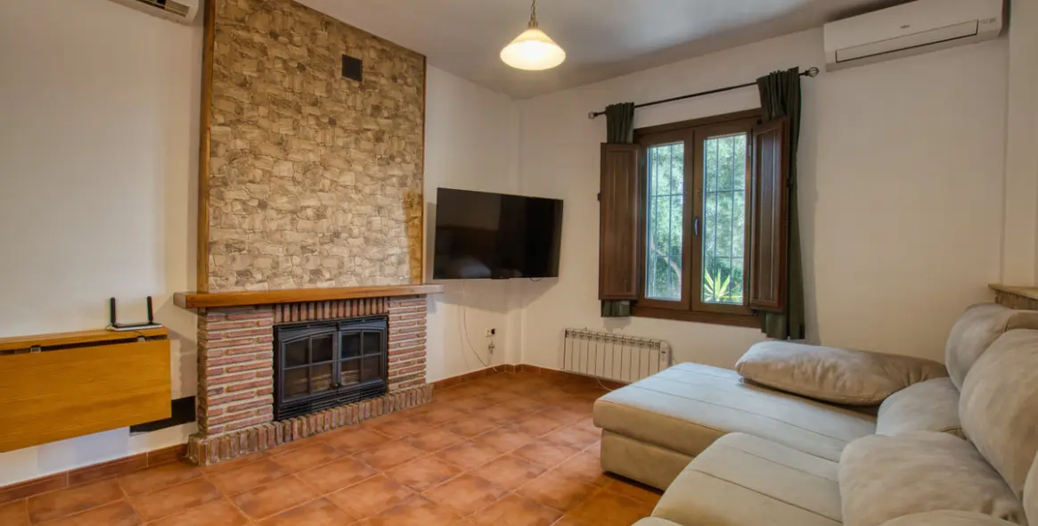 Sale of detached villa in South of spain 19