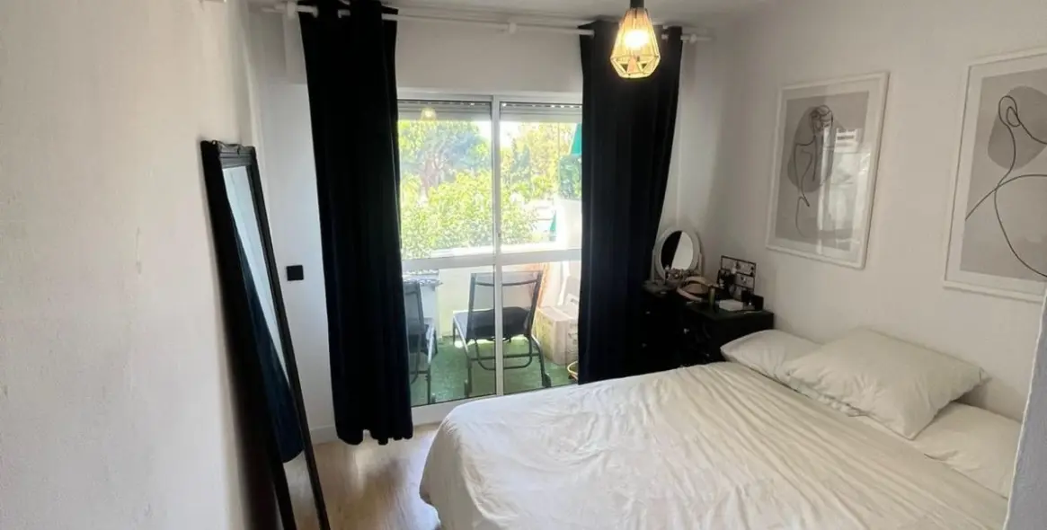 Sale of middle floor apartment in Marbella 11