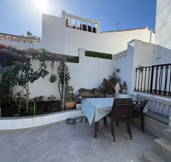 Sale of townhouse in Estepona