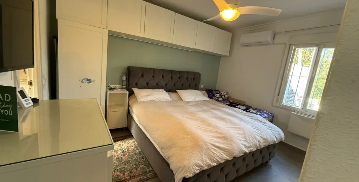 Продажа дома на две семьи в Estepona 8