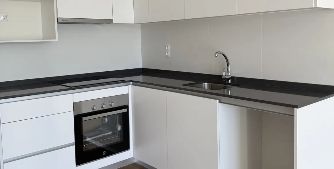 Sale of middle floor apartment in Valle Romano 4