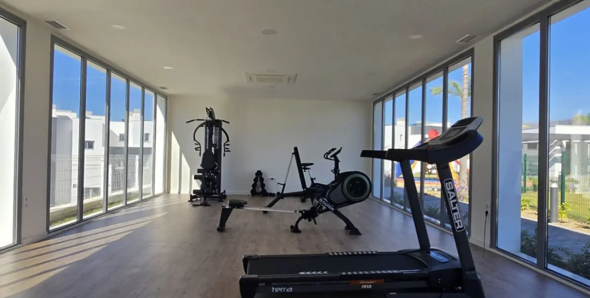 Sale of middle floor apartment in Valle Romano 9