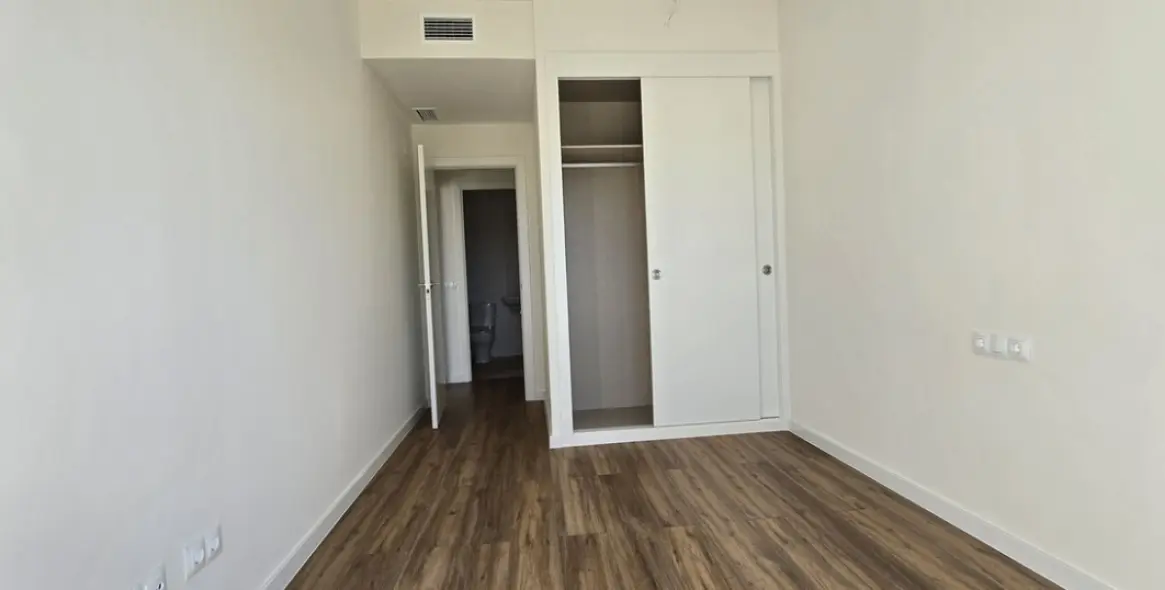 Sale of middle floor apartment in Valle Romano 12