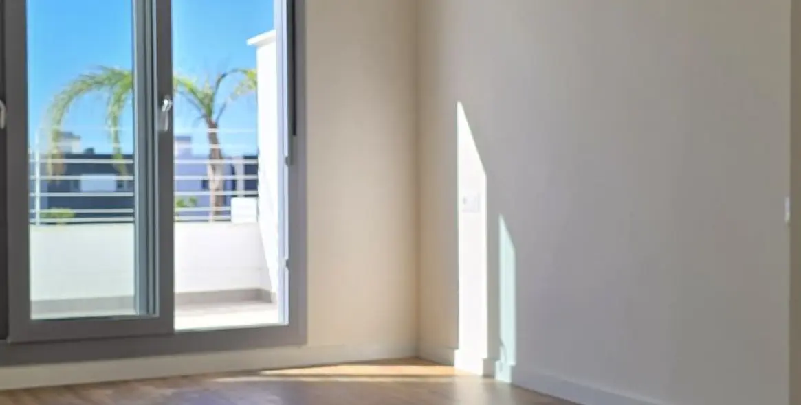 Sale of middle floor apartment in Valle Romano 14