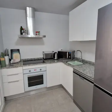 Venta de apartamento en planta media en Estepona