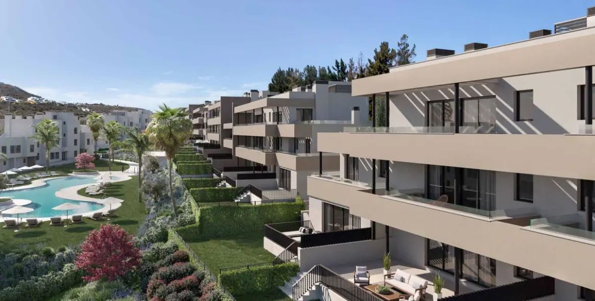 Продажа апартаментов на первом этаже в Casares 12