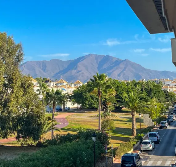 Продажа апартаментов на среднем этаже в La Duquesa