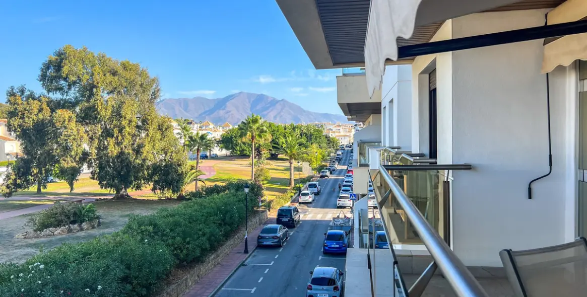 Продажа апартаментов на среднем этаже в La Duquesa 9