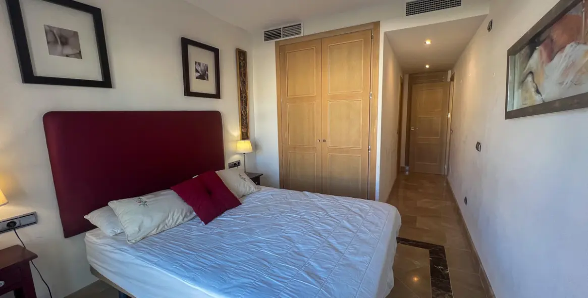 Продажа апартаментов на среднем этаже в La Duquesa 20