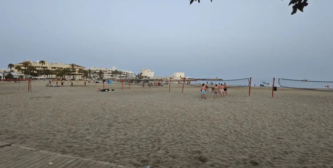 Продажа апартаментов на первом этаже в Benalmadena Costa 1