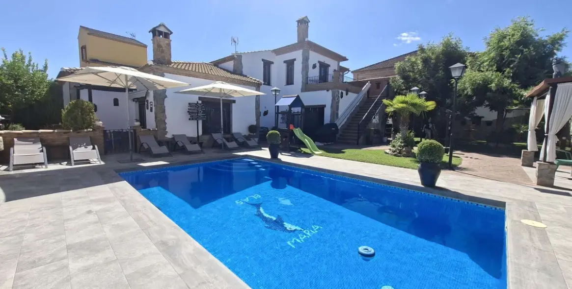 Sale of detached villa in Arriate 1