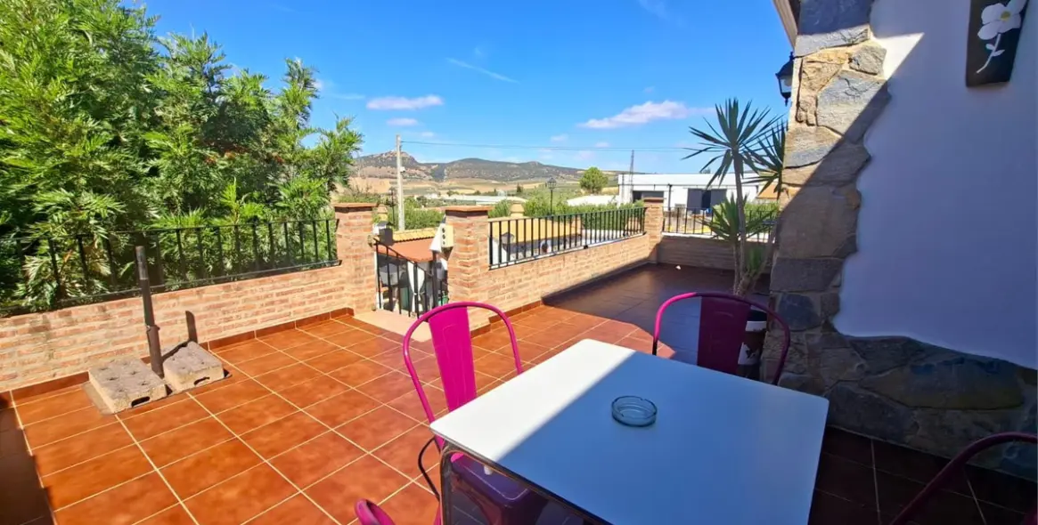 Sale of detached villa in Arriate 13