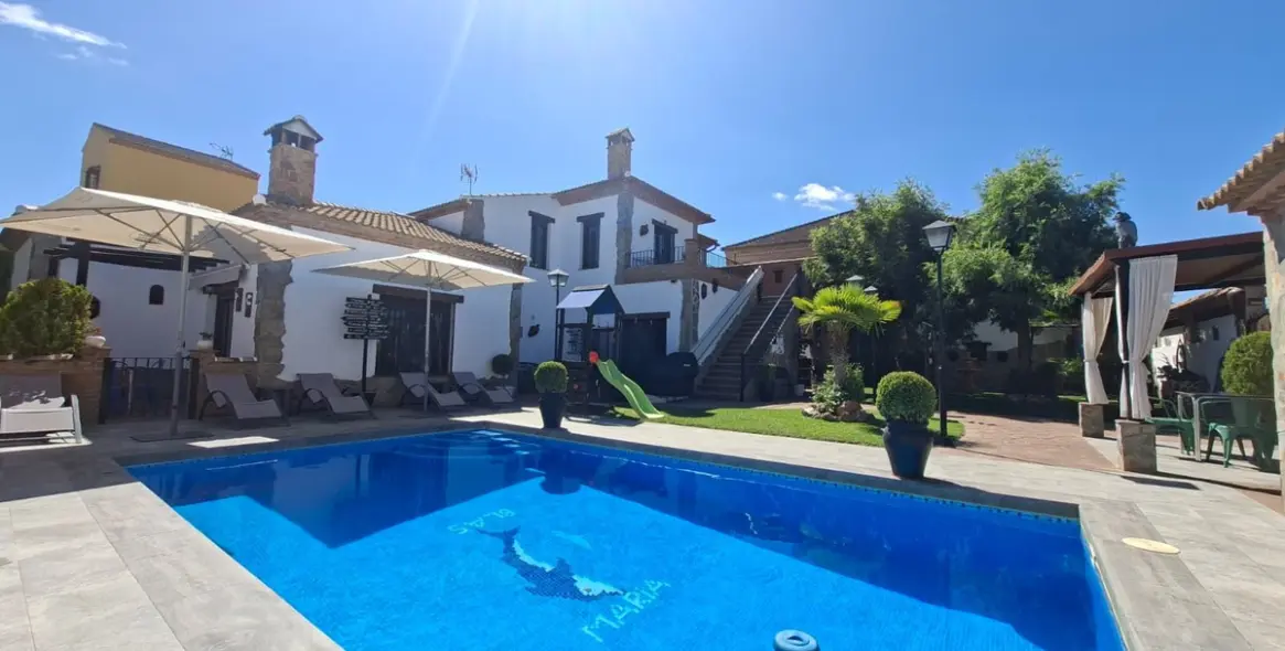 Sale of detached villa in Arriate 32