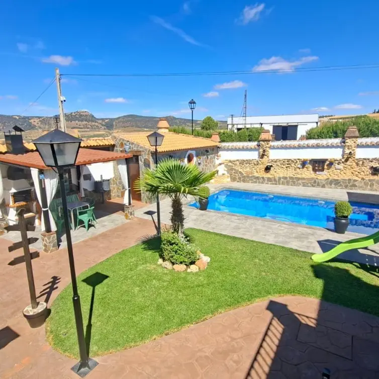 Venta de villa independiente en Arriate