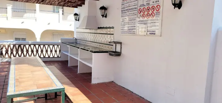 Продажа апартаментов на первом этаже в Torrequebrada 1