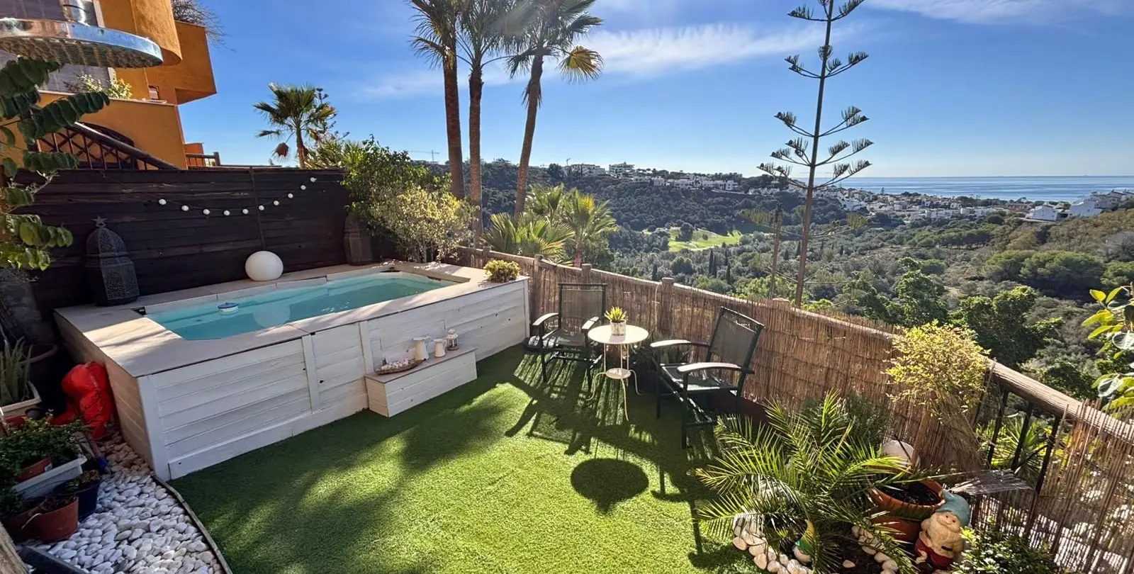 Продажа апартаментов на первом этаже в Reserva de Marbella 1