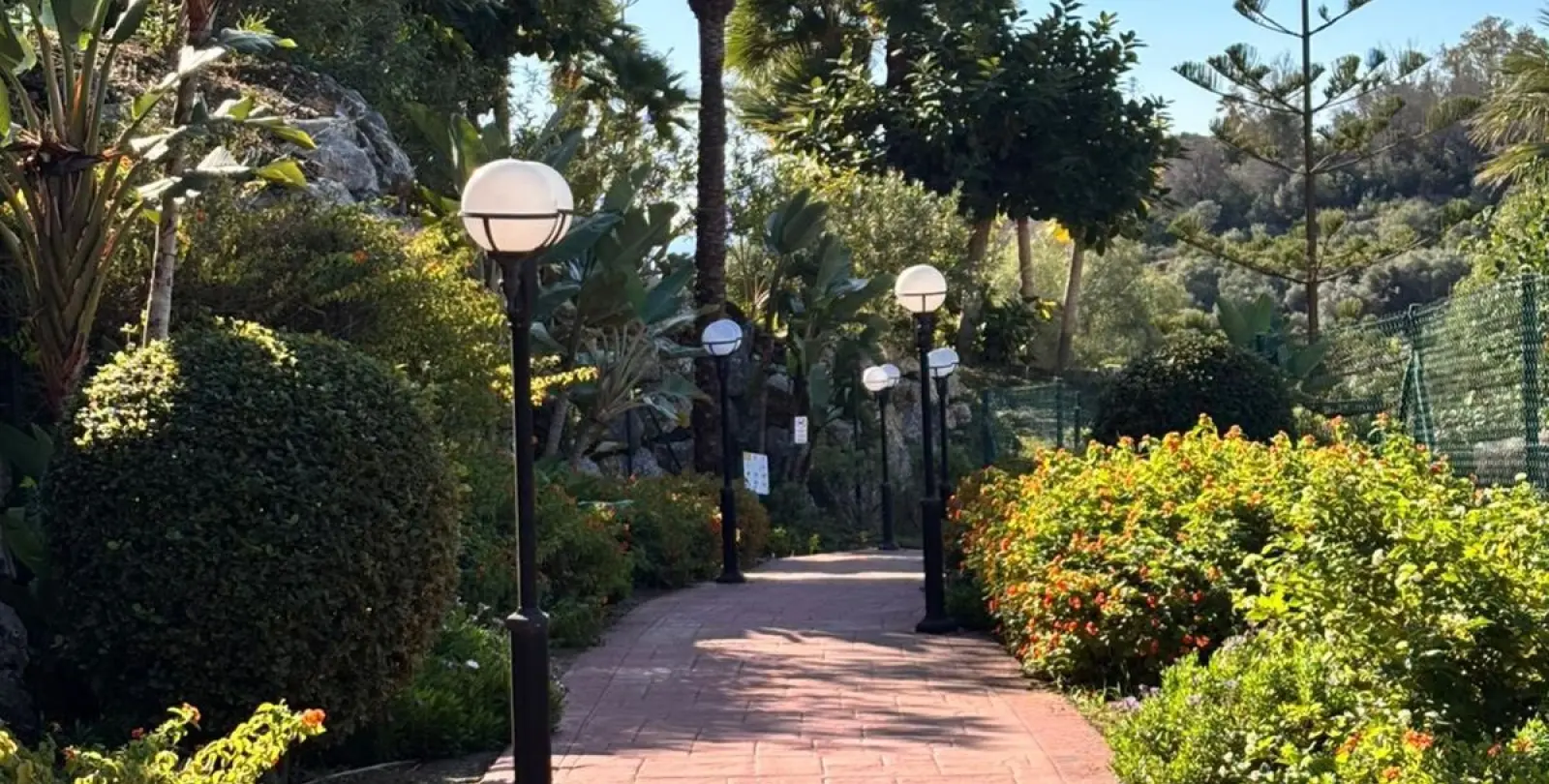Продажа апартаментов на первом этаже в Reserva de Marbella 35